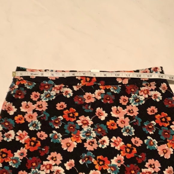 H&M retro floral mini skirt - Picture 5 of 5